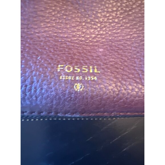 Fossil Brown Leather Crossbody Bag With Adjustable Strap & Zipper Closure - Picture 4 of 6